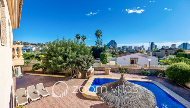Resale - Villa - Calpe
