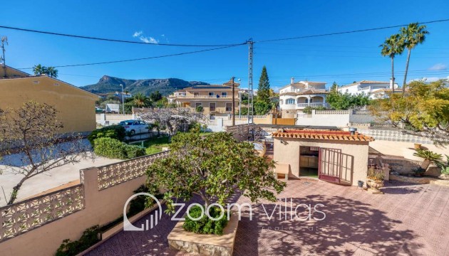 Resale - Villa - Calpe