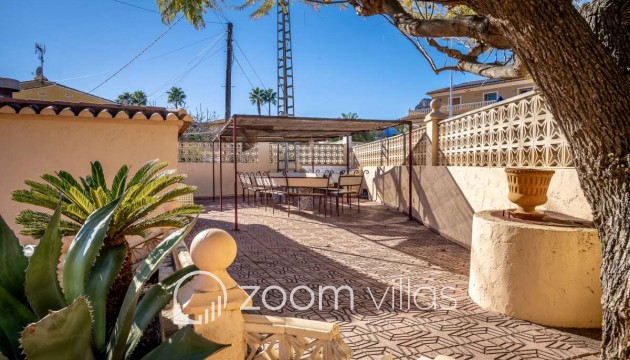 Resale - Villa - Calpe