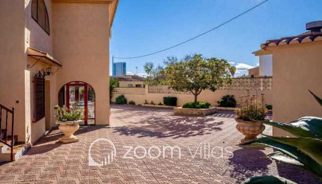 Resale - Villa - Calpe