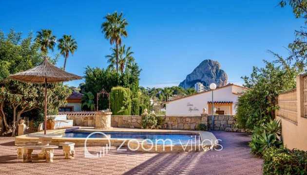 Resale - Villa - Calpe