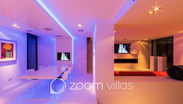 Resale - Villa - Moraira