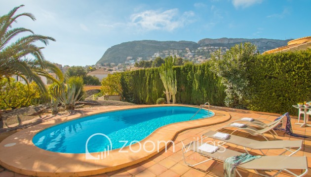 Resale - Villa - Calpe