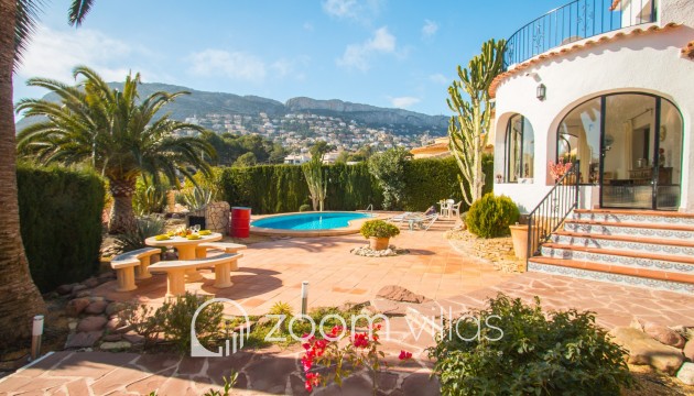 Resale - Villa - Calpe