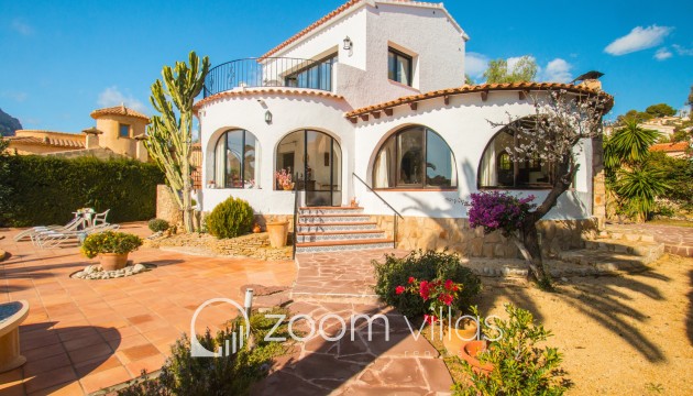 Resale - Villa - Calpe