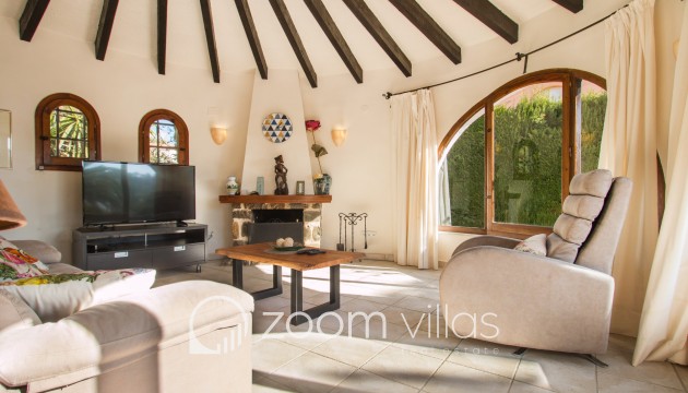 Resale - Villa - Calpe