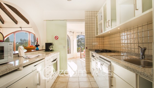 Resale - Villa - Calpe