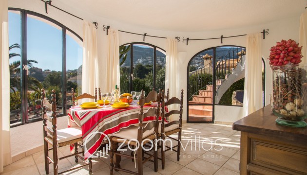 Resale - Villa - Calpe