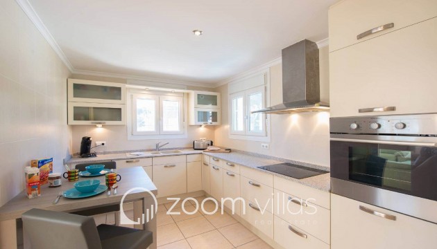 Resale - Villa - Moraira