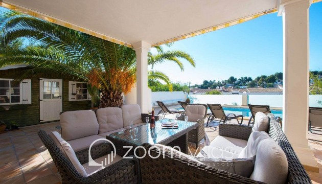 Resale - Villa - Moraira