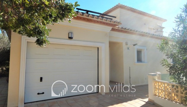Resale - Villa - Moraira
