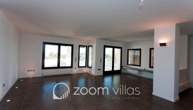 Resale - Villa - Moraira
