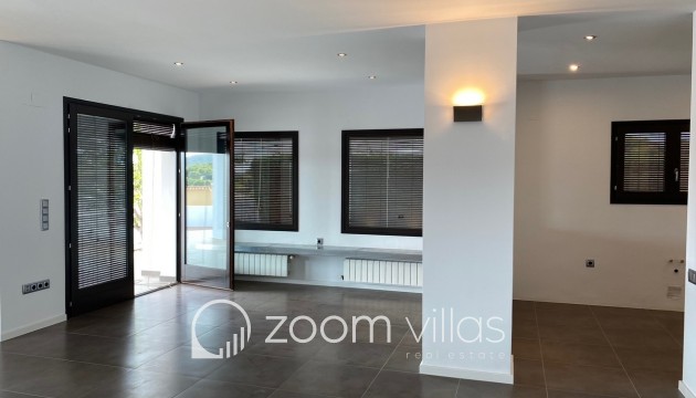 Resale - Villa - Moraira