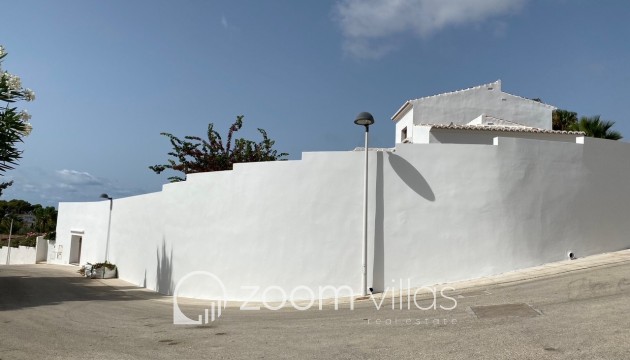 Resale - Villa - Moraira