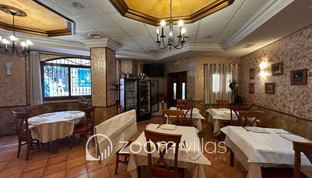 Wiederverkauf - Gewerbe Immobilie - Calpe