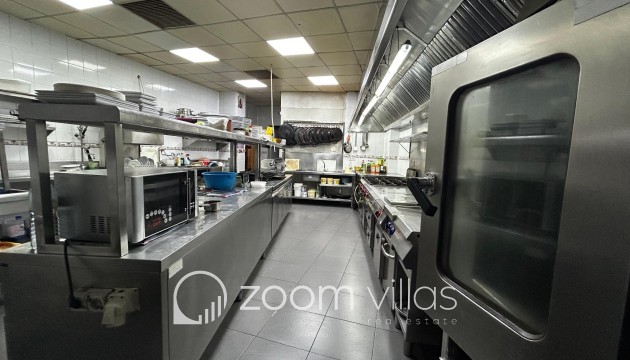 Wiederverkauf - Gewerbe Immobilie - Calpe