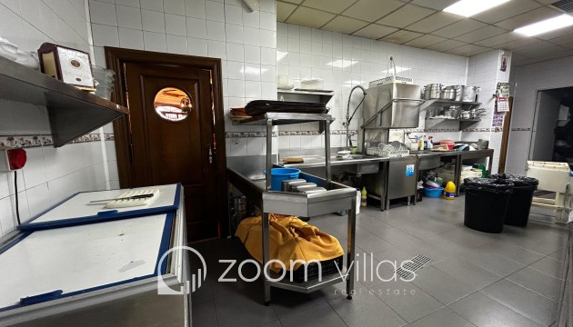 Wiederverkauf - Gewerbe Immobilie - Calpe