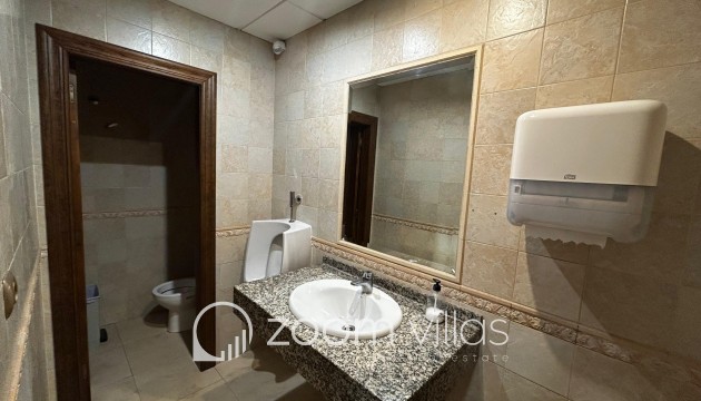 Wiederverkauf - Gewerbe Immobilie - Calpe