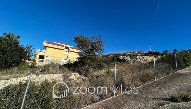 Resale - Plot / Land - Calpe