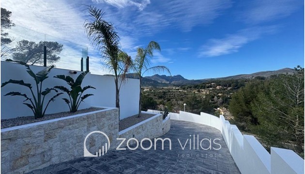 Resale - Villa - Calpe - Empedrola
