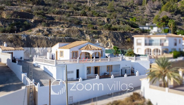 Resale - Villa - Calpe - Partida Les Cucarres