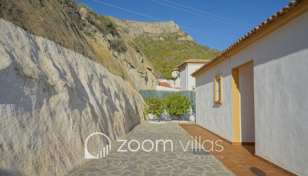 Resale - Villa - Calpe - Partida Les Cucarres