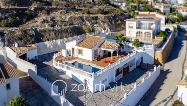 Resale - Villa - Calpe - Partida Les Cucarres