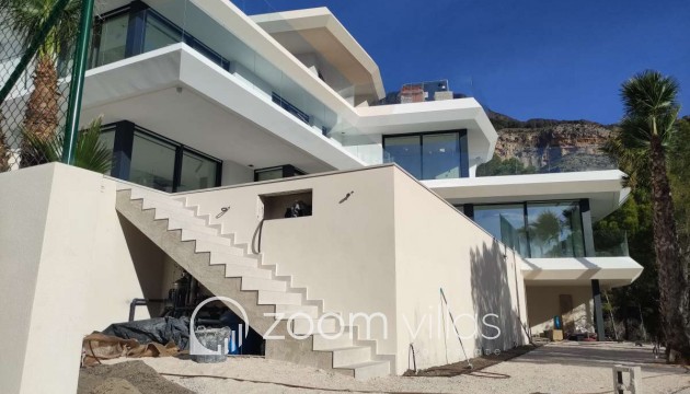 Resale - Villa - Altea