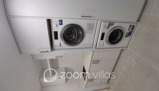 Resale - Villa - Altea