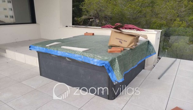 Resale - Villa - Altea