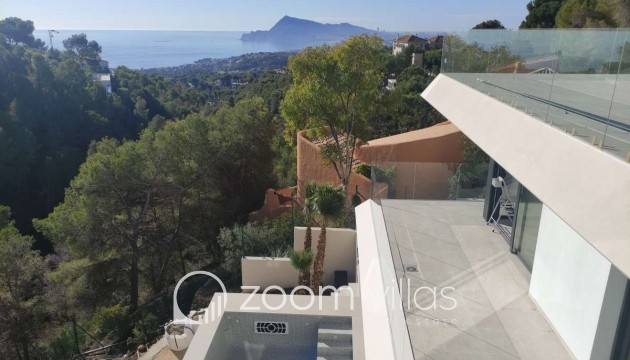 Resale - Villa - Altea