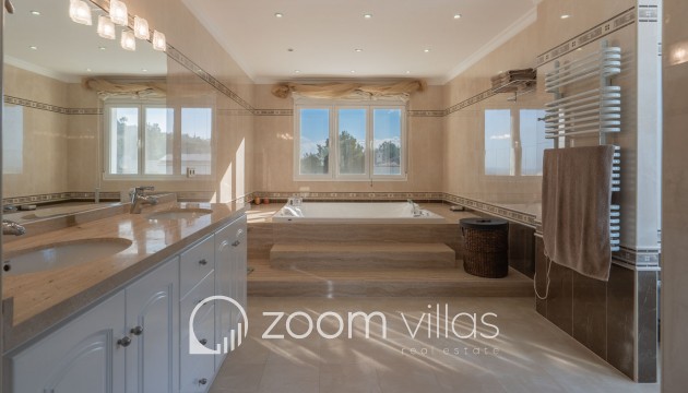 Resale - Villa - Jávea - Piver