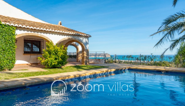 Resale - Villa - Jávea - Tosalet