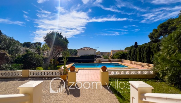 Resale - Villa - Moraira
