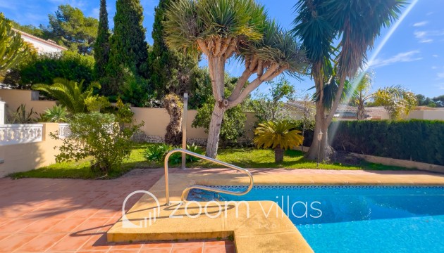 Resale - Villa - Moraira