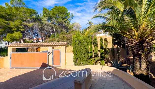 Resale - Villa - Moraira