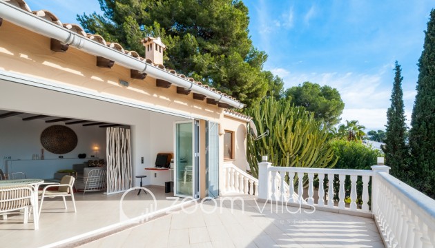 Resale - Villa - Moraira