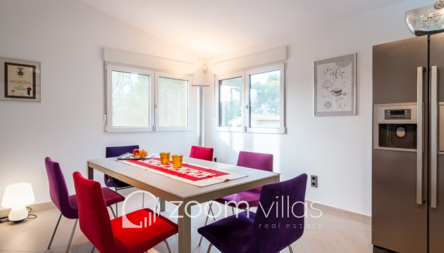 Resale - Villa - Moraira