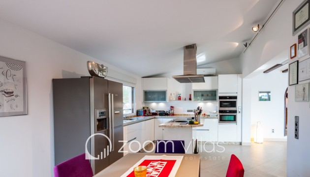 Resale - Villa - Moraira