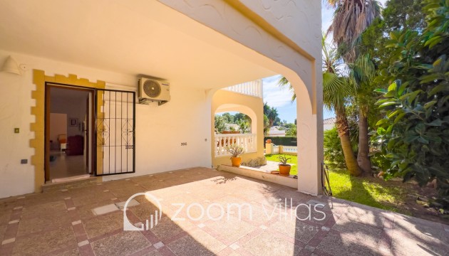 Resale - Villa - Moraira