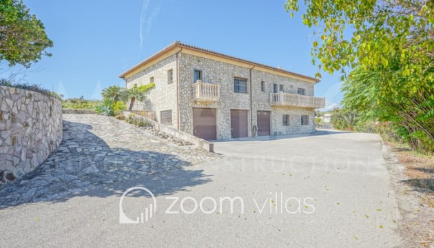 Herverkoop - Farm - Benitachell  - Centro