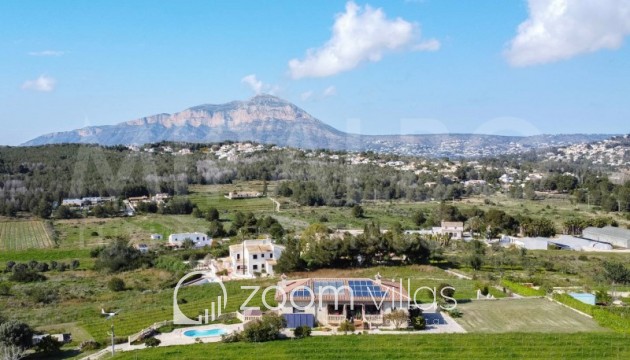 Herverkoop - Farm - Benitachell  - Centro