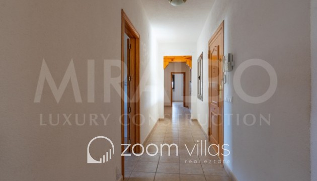 Herverkoop - Farm - Benitachell  - Centro