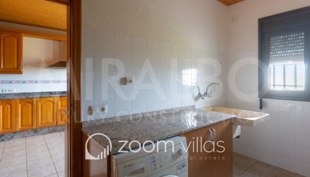 Herverkoop - Farm - Benitachell  - Centro