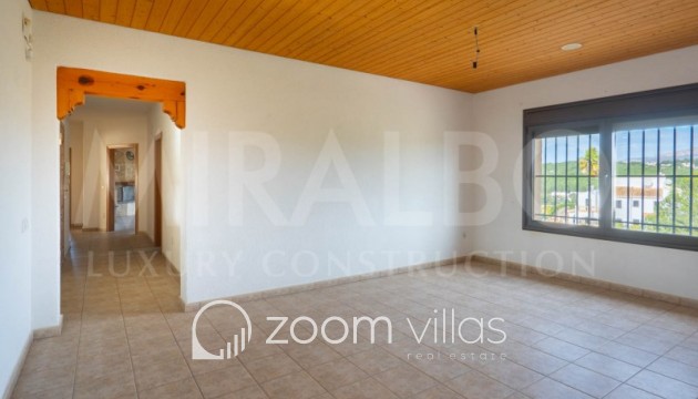 Herverkoop - Farm - Benitachell  - Centro