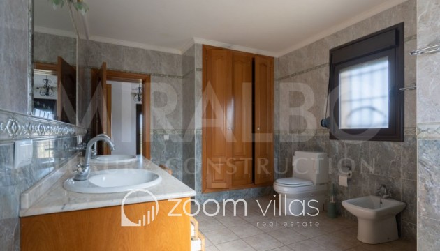 Herverkoop - Farm - Benitachell  - Centro