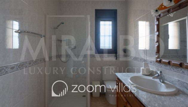 Herverkoop - Farm - Benitachell  - Centro