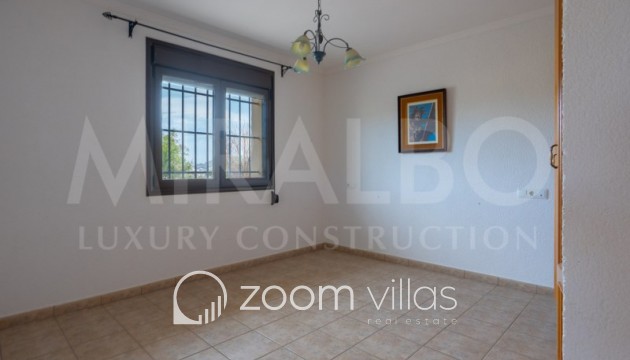 Herverkoop - Farm - Benitachell  - Centro