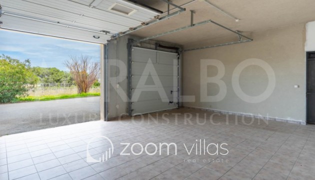 Herverkoop - Farm - Benitachell  - Centro