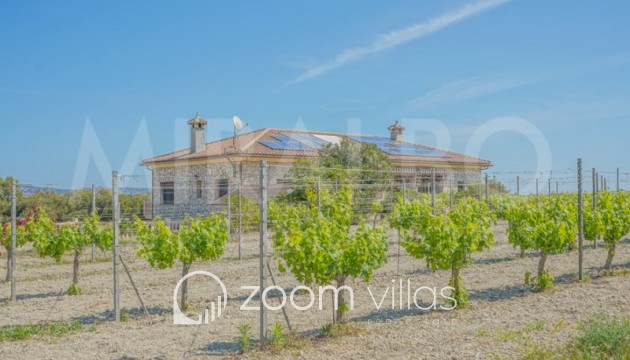 Herverkoop - Farm - Benitachell  - Centro